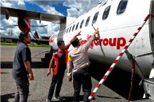 Personel TNI-Polri Kejar KKB Pelaku Penembakan Pesawat Wings Air - JPNN.com Papua