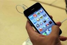 Baru 3 Hari, iPhone 4 Laku 1,7 Juta Unit - JPNN.com