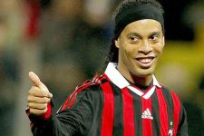 Genoa Bantah Dekati Ronaldinho - JPNN.com