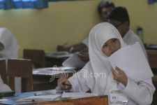 90 Peserta UN SMP Gunakan Soal Foto Copy - JPNN.com