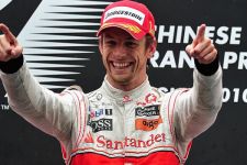 Jenson Button Coba Tarik Dukungan Fans Inggris - JPNN.com