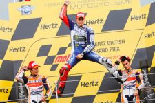 Lorenzo Patahkan Dominasi Marquez - JPNN.com