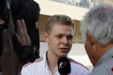 Magnussen Bakal Gantikan Perez di McLaren - JPNN.com