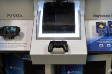 Baru Tiga Pekan Dipasarkan, PS4 Terjual 2,1 Juta Unit - JPNN.com