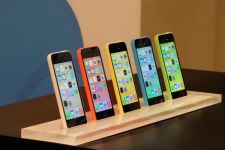 Apple Bakal 'Turunkan' Harga iPhone 5C - JPNN.com