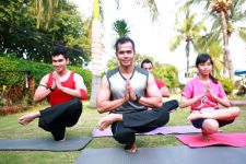 Vinyasa Yoga Cocok bagi yang Puasa - JPNN.com