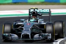 Rosberg Sabet Pole, Hamilton Kebakaran - JPNN.com