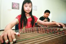Guzheng, Alat Musik Nonmainstream yang Bikin Keranjingan - JPNN.com