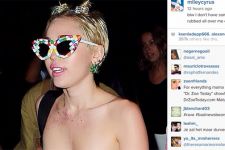 Miley Cyrus Umbar Foto Topless di Instagram - JPNN.com