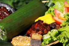 Nasi Timbel, Makanan Khas Bandung yang Menggugah Selera (5) - JPNN.com