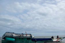 Melintas di Laut Bunyu, Kapal Barang Tabrak Karang - JPNN.com