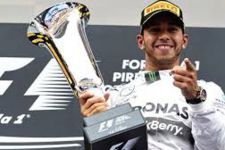 Kontrak Baru Lewis Hamilton Sebesar Rp 1,1 Triliun - JPNN.com