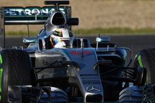 Bos Red Bull Prediksi Mercedes Dominasi F1 Lagi - JPNN.com