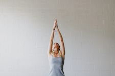 Hal yang Harus Dilakukan Sebelum Bikram Yoga - JPNN.com