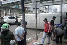 Metro Mini Belum Beres, Kopaja Ini Tabrak Pejalan Kaki Sampai Tewas - JPNN.com