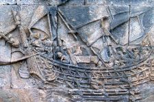 Teka-teki Relief Borobudur, Perahu Bercadik dan Legenda Jalur Kayu Manis - JPNN.com