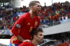 Oh So Sweet, Kemenangan Spanyol Bikin Ramos dan Pique Mesra - JPNN.com