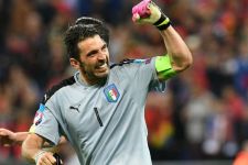 Buffon Ingin Seluruh Pemain Italia Saling Berbagi Beban - JPNN.com