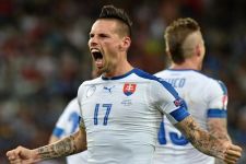 Kolaborasi Weiss dan Hamsik Bawa Slovakia Ungguli Rusia 2-0 di Babak Pertama - JPNN.com