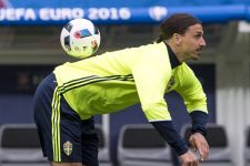 Buffon: Ibrahimovic Bisa Mempermalukan Lawan - JPNN.com