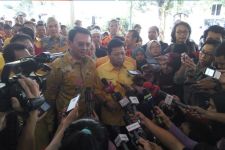 Depan Ahok, Yorrys: Kader Golkar di DKI Wajib Mendukung! - JPNN.com