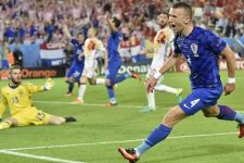 Gol Telat Perisic Bawa Kroasia Juara Grup D, Spanyol Runner-up - JPNN.com