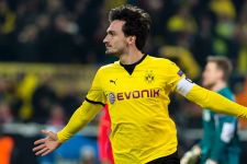 Terungkap! Ini Penyebab Bek Dortmund Batal Hijrah ke MU - JPNN.com