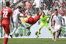 Gol Bicycle Kick Shaqiri Bawa Swiss vs Polandia ke Extra Time - JPNN.com