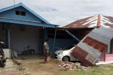 Bayi Tewas Diseruduk Mobil Tetangga saat Bermain Diteras Rumah - JPNN.com