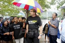 Robert Belum Teken, Jamin Pilih PSM - JPNN.com