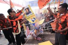 PP Gelar Aksi Bakar-Bakar - JPNN.com