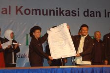 45 Juta Penduduk Indonesia Pengguna Internet - JPNN.com
