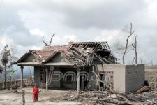 Abu Merapi Penuhi Atmosfir, Suhu Udara Panas - JPNN.com