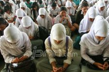 Wali Murid Ikut Istighosah - JPNN.com