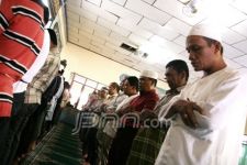 Shalat Gaib untuk Osama - JPNN.com