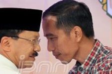 Hasil Survei, Jokowi Unggul Tipis - JPNN.com