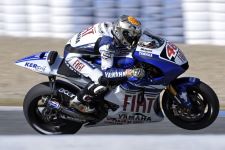 Bridgestone Tak Mau Disalahkan Lorenzo - JPNN.com