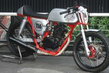 Honda GL 100 1980: Maskot Kopi Racer - JPNN.com