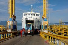 Peringatan Dini BMKG, Tutup Sementara Pelabuhan Feri Kolaka - JPNN.com Sultra
