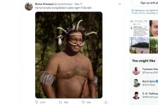 Ruhut Sitompul Unggah Foto Anies Baswedan Berpakaian Adat Suku Dani Papua - JPNN.com Sultra