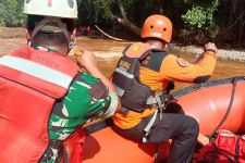 Hari Ketiga, Basarnas Lakukan Pencarian Korban Hilang di Sungai Lamedai - JPNN.com Sultra
