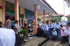 Siswa SMAN 1 Kontunaga Demo Kepala Sekolah - JPNN.com Sultra