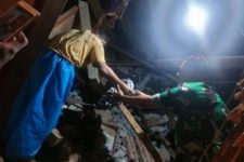 TNI Disiagakan Evakuasi Korban Banjir Mamuju - JPNN.com Sultra
