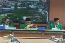 UMI Makassar Anugerahkan Doktor Kehormatan Kepada Menteri Pendidikan Malaysia - JPNN.com Sultra