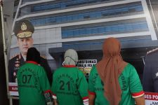 Tiga Wanita Perusak Bangsa Ditangkap di Hotel, Terancam Hukuman Mati - JPNN.com Sultra