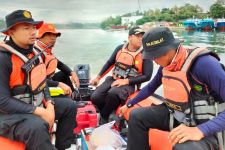 Tiga Pemancing Dihantam Ombak di Perairan Teluk Kendari,  Satu Menghilang - JPNN.com Sultra