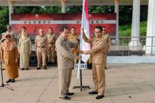 Seribu Bendera Merah Putih Untuk Warga Perbatasan - JPNN.com Sultra