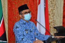 Dengar Nasihat Ulama, Wali Kota Padang Batal Jadi Pendamping Haji - JPNN.com Sumbar