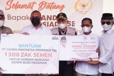 Semen Indonesia Kirim 1.500 Sak Semen untuk Pasaman Barat - JPNN.com Sumbar