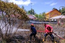 4 Kebakaran Lahan Terjadi dalam Sepekan di Kota Pariaman - JPNN.com Sumbar